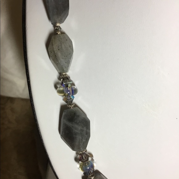 LABRODITE - Picture 5 of 6